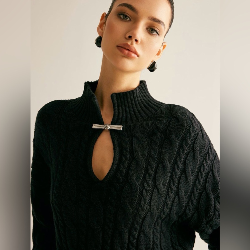 Commense Black Cable Knit Turtleneck Sweater - Picture 3 of 9